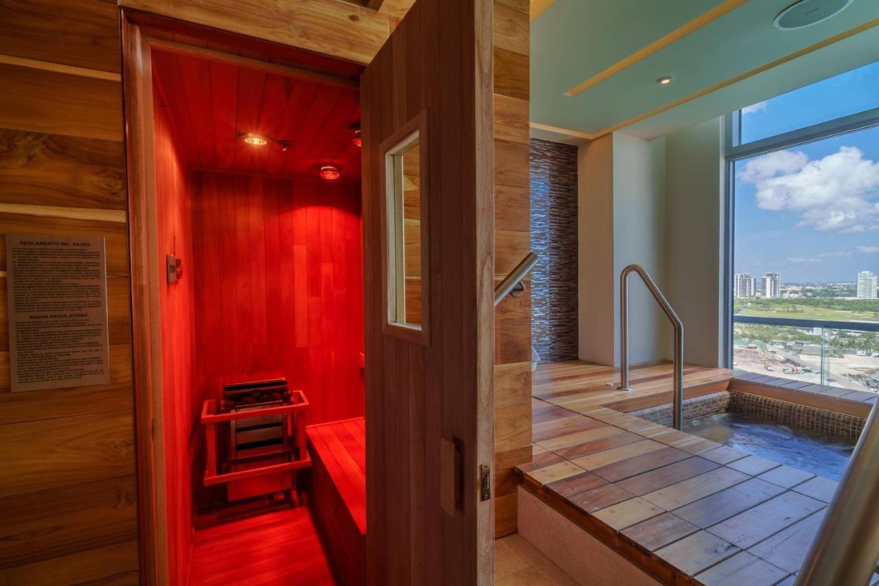 Renaissance Cancun Resort & Marina Exterior foto A modern infrared sauna